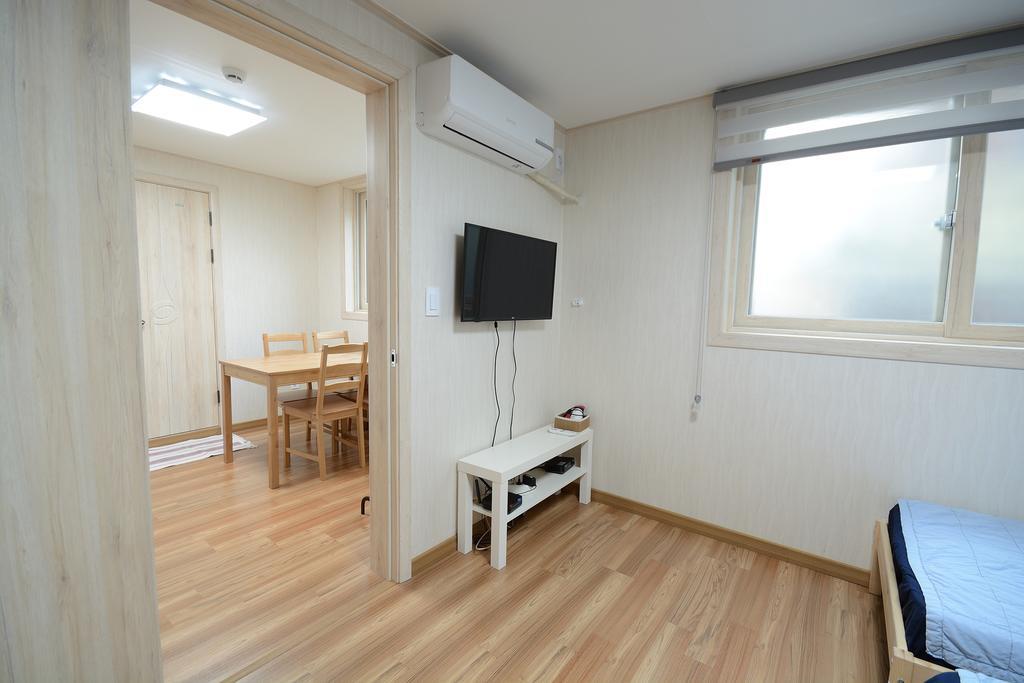 Sunnyhill Guesthouse Hongdae Seoul Exterior photo