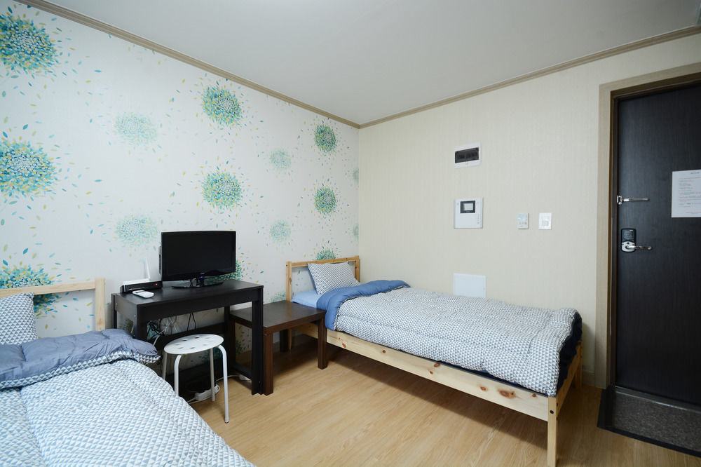 Sunnyhill Guesthouse Hongdae Seoul Exterior photo